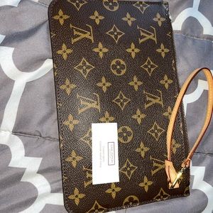 LOUIS VUITTON Wristlet